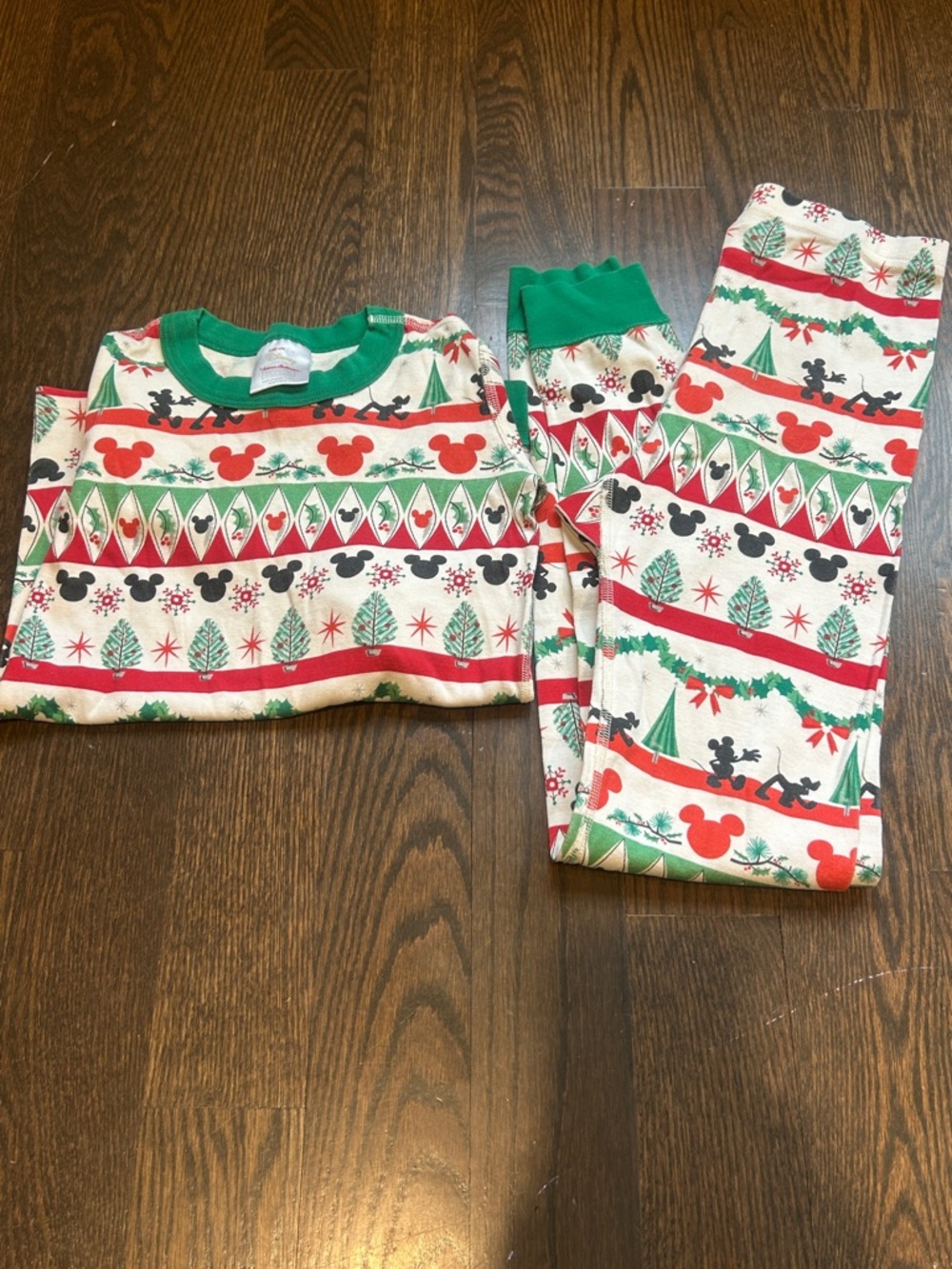 Hanna Andersson Mickey Holiday Character Print Pajama Set size 10